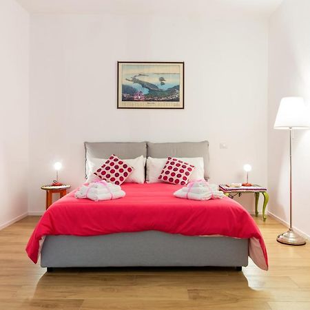 Oui Tree Apartment เนเปิลส์ ภายนอก รูปภาพ